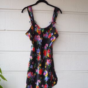 {Vintage} Silky Floral Nightie!